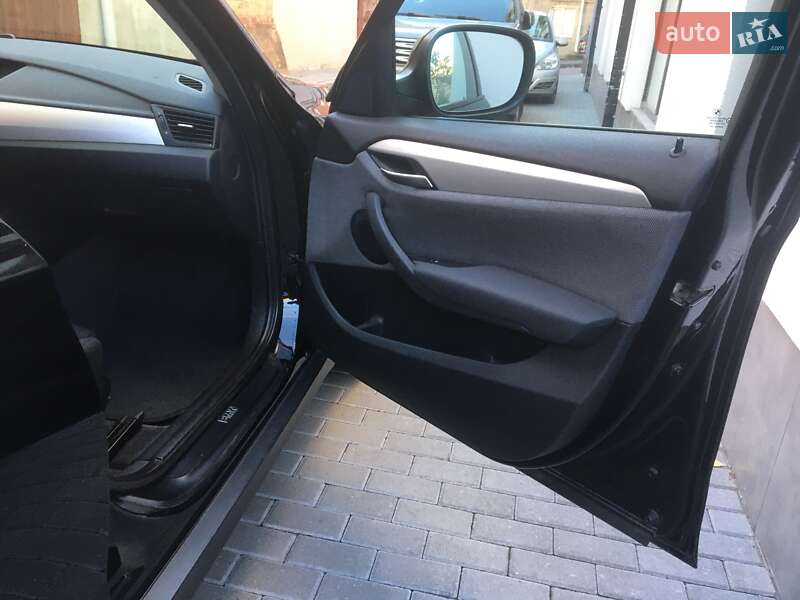 Внедорожник / Кроссовер BMW X1 2012 в Виннице