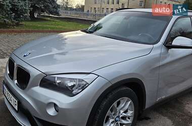 Внедорожник / Кроссовер BMW X1 2015 в Коростышеве