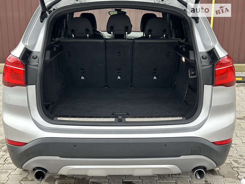Внедорожник / Кроссовер BMW X1 2016 в Одессе