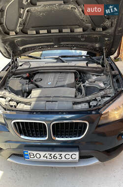 Внедорожник / Кроссовер BMW X1 2013 в Чорткове