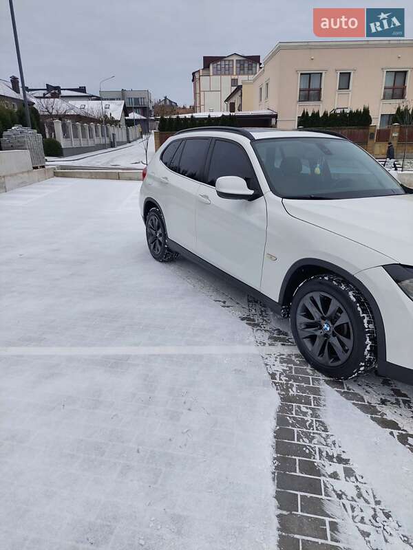 Позашляховик / Кросовер BMW X1 2010 в Рівному