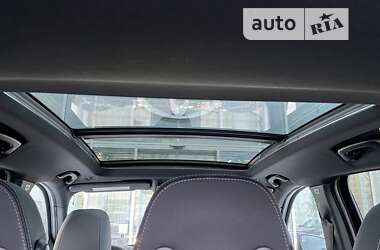 Внедорожник / Кроссовер BMW X1 2018 в 