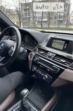 Внедорожник / Кроссовер BMW X1 2016 в Каменском