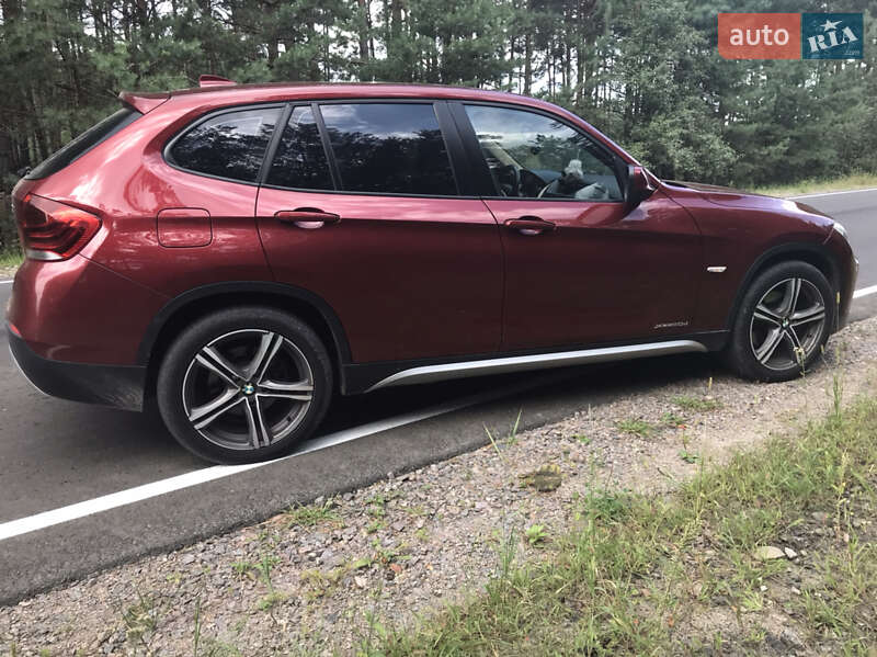 Позашляховик / Кросовер BMW X1 2009 в Луцьку