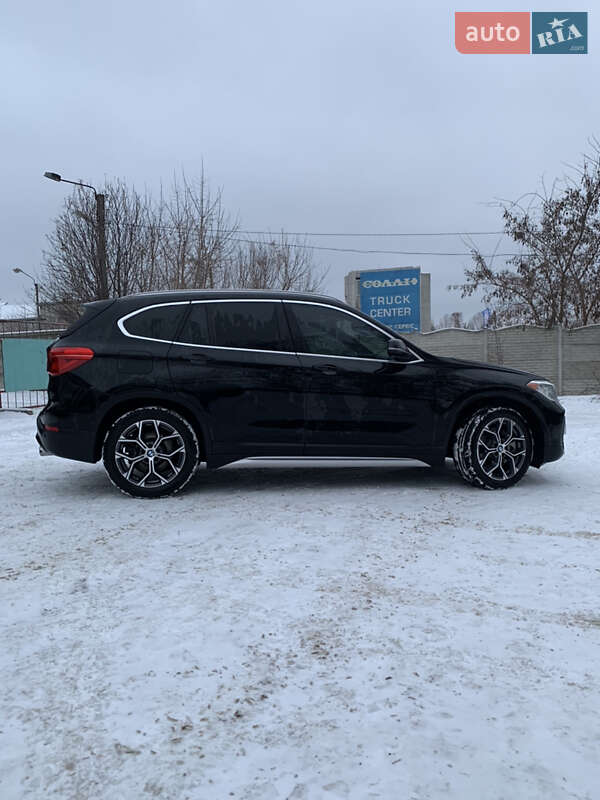 Внедорожник / Кроссовер BMW X1 2019 в Харькове