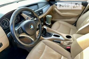 Внедорожник / Кроссовер BMW X1 2010 в Киеве