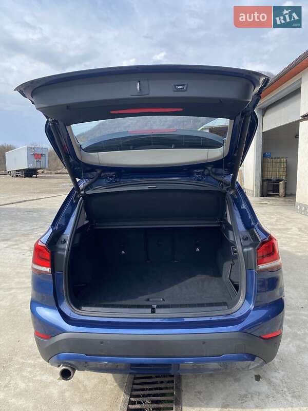 Позашляховик / Кросовер BMW X1 2022 в Тячеві