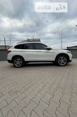 Внедорожник / Кроссовер BMW X1 2015 в Киеве