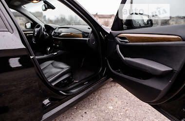 Внедорожник / Кроссовер BMW X1 2012 в Дубно