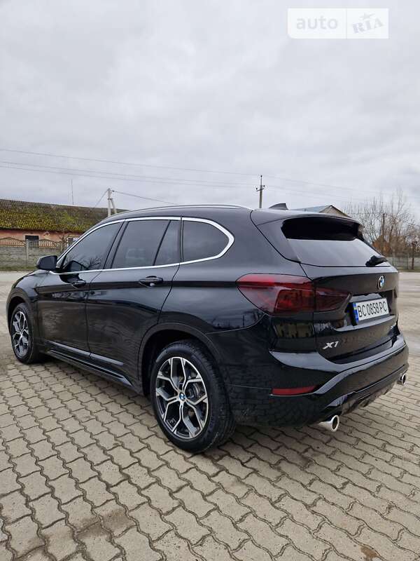 Позашляховик / Кросовер BMW X1 2019 в Городку