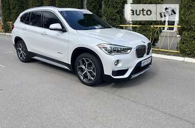 Позашляховик / Кросовер BMW X1 2016 в Вінниці