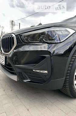 Внедорожник / Кроссовер BMW X1 2022 в Кременчуге