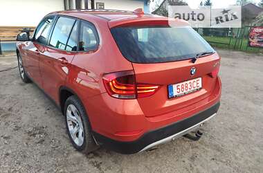 Внедорожник / Кроссовер BMW X1 2014 в Сарнах