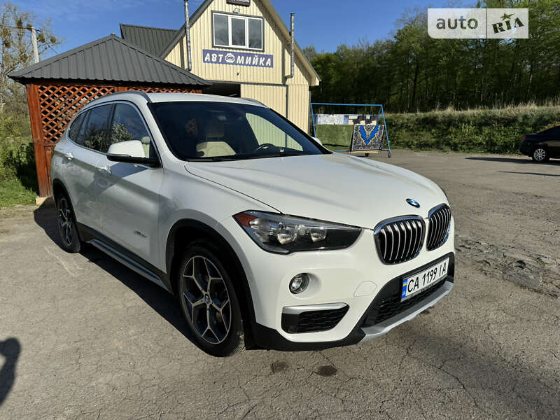 Позашляховик / Кросовер BMW X1 2016 в Звенигородці