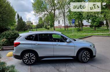Внедорожник / Кроссовер BMW X1 2021 в Полтаве