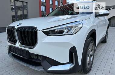 Внедорожник / Кроссовер BMW X1 2023 в Киеве