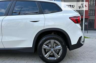 Внедорожник / Кроссовер BMW X1 2023 в Киеве