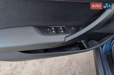 Внедорожник / Кроссовер BMW X1 2012 в 