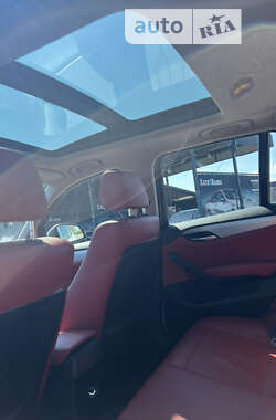 Позашляховик / Кросовер BMW X1 2012 в Кам'янці-Бузькій