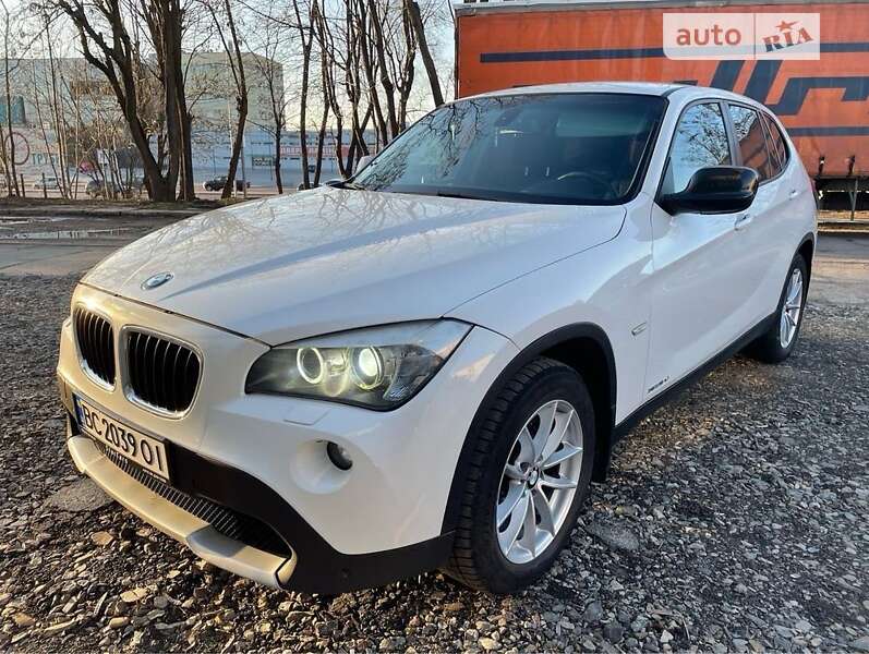 Позашляховик / Кросовер BMW X1 2010 в Львові