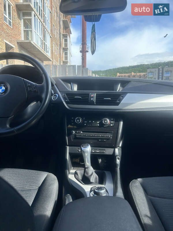 Внедорожник / Кроссовер BMW X1 2012 в Кременце