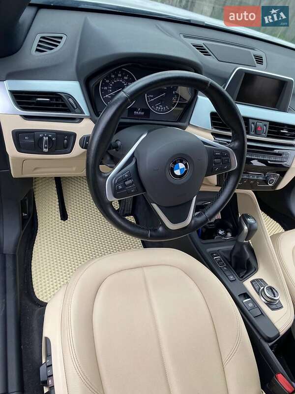 Позашляховик / Кросовер BMW X1 2016 в Одесі