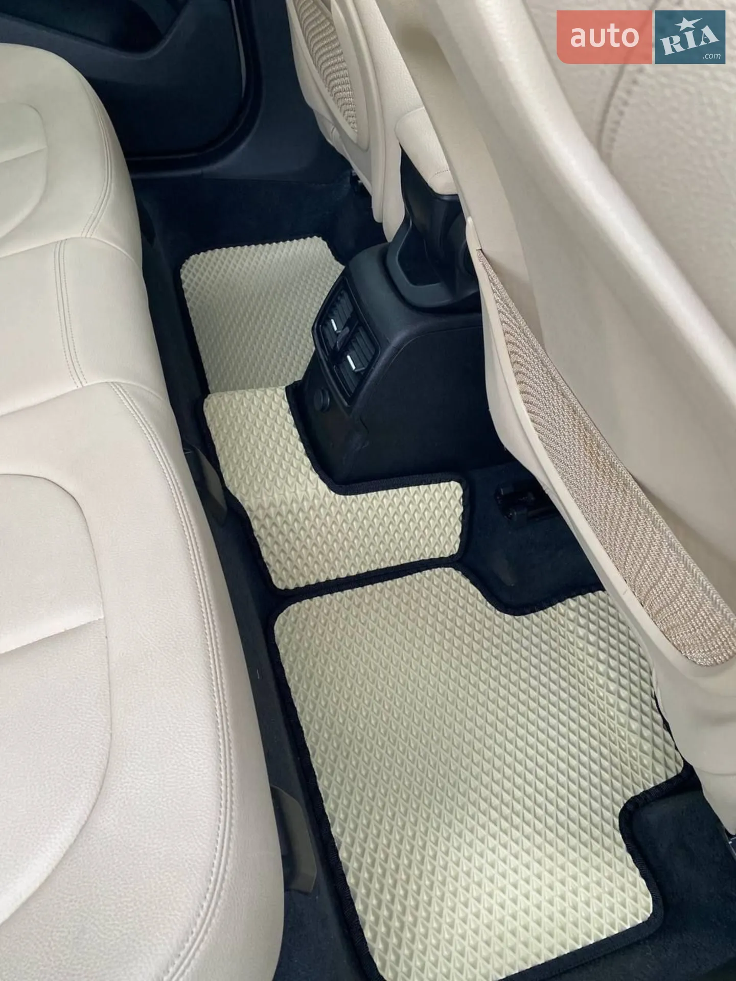 2016 BMW X1 - мініатюра 15