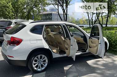 Позашляховик / Кросовер BMW X1 2013 в Києві