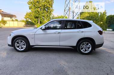 Внедорожник / Кроссовер BMW X1 2010 в Белозерье