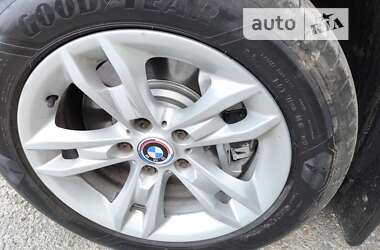 Внедорожник / Кроссовер BMW X1 2010 в Белозерье