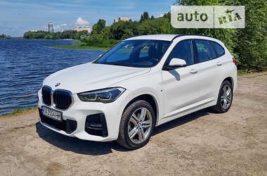 Внедорожник / Кроссовер BMW X1 2020 в Киеве