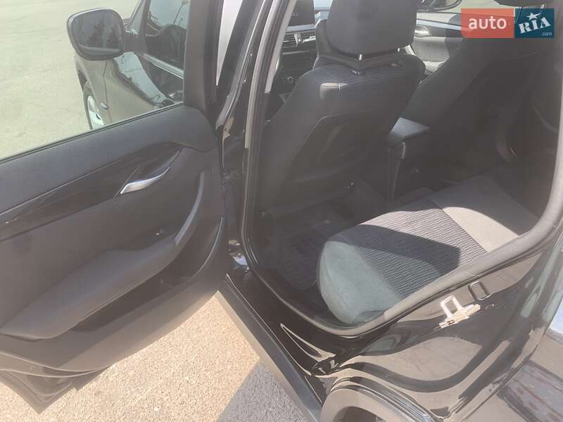 Внедорожник / Кроссовер BMW X1 2011 в Киеве