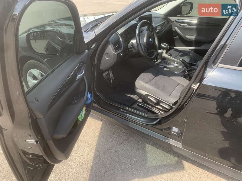 Внедорожник / Кроссовер BMW X1 2011 в Киеве