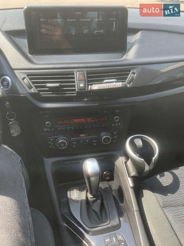 Внедорожник / Кроссовер BMW X1 2011 в Киеве