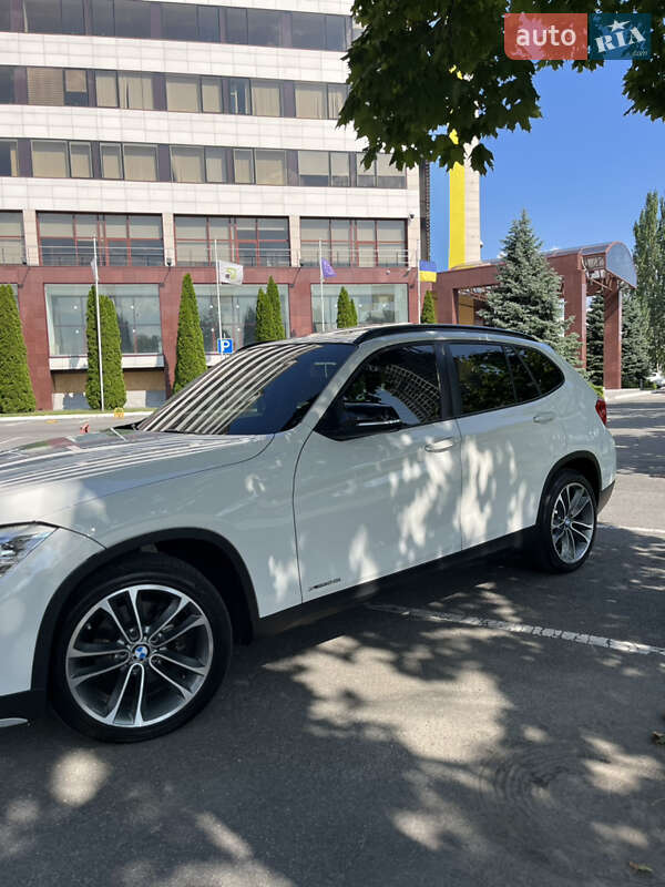 Внедорожник / Кроссовер BMW X1 2013 в Днепре