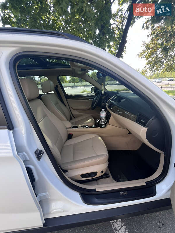 Внедорожник / Кроссовер BMW X1 2013 в Днепре