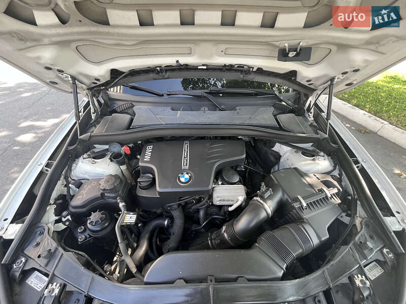 Внедорожник / Кроссовер BMW X1 2013 в Днепре