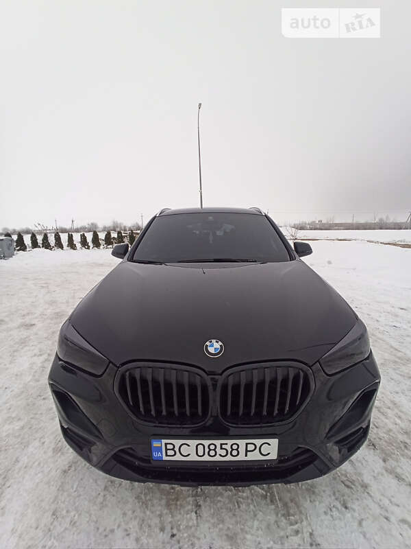 Позашляховик / Кросовер BMW X1 2019 в Городку