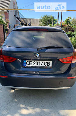 Внедорожник / Кроссовер BMW X1 2011 в Хотине