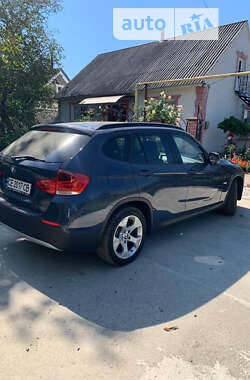 Внедорожник / Кроссовер BMW X1 2011 в Хотине