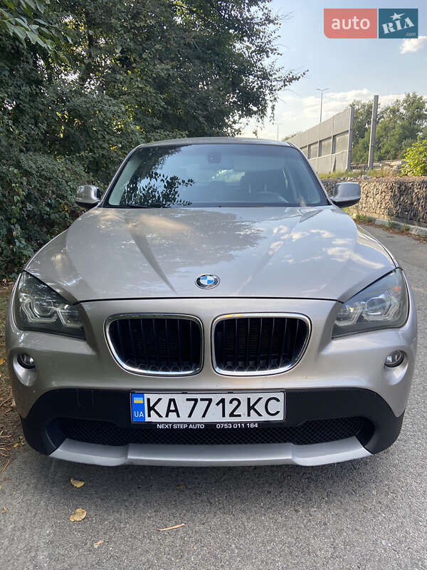 BMW X1 2011