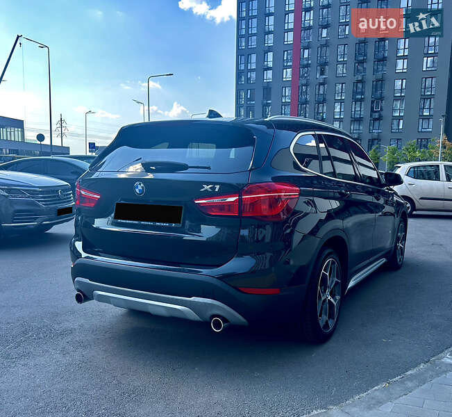 Внедорожник / Кроссовер BMW X1 2016 в Киеве
