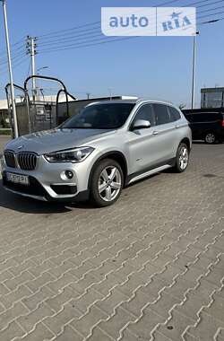 Внедорожник / Кроссовер BMW X1 2017 в Киеве