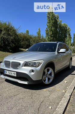 Внедорожник / Кроссовер BMW X1 2010 в Ровно