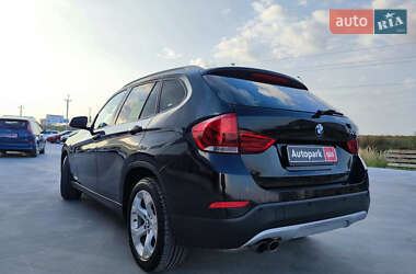 Позашляховик / Кросовер BMW X1 2014 в 