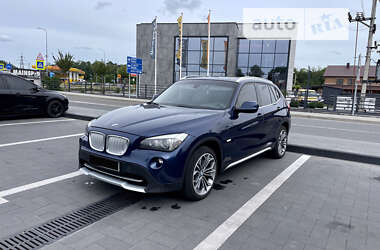 Внедорожник / Кроссовер BMW X1 2011 в Луцке