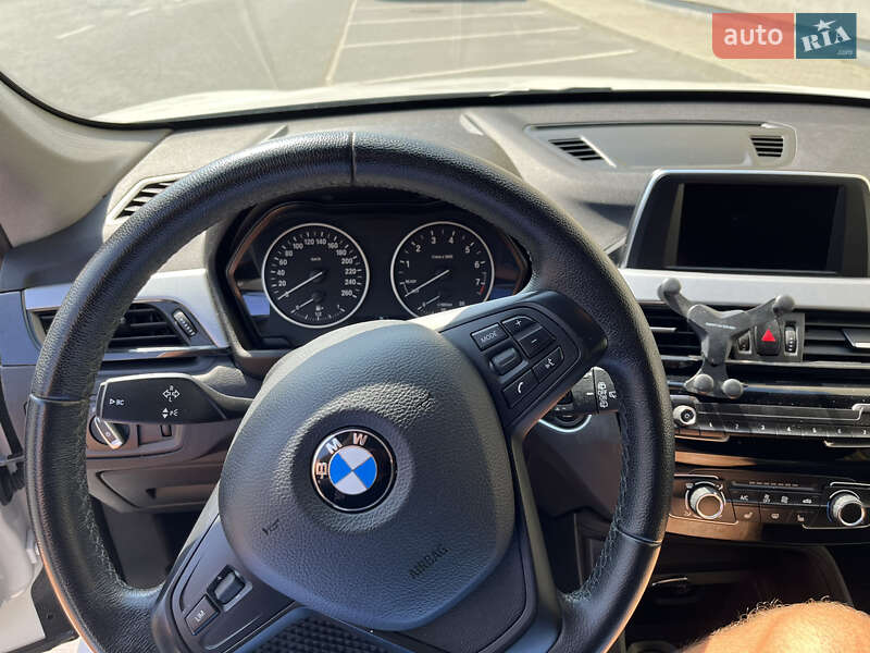 Внедорожник / Кроссовер BMW X1 2017 в Львове