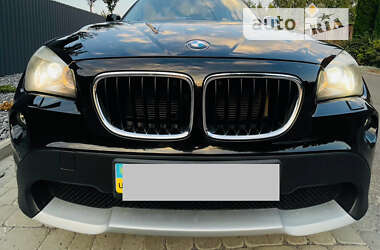 Внедорожник / Кроссовер BMW X1 2011 в Луцке