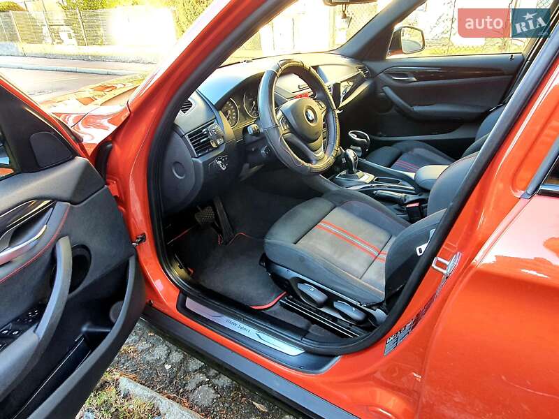 Внедорожник / Кроссовер BMW X1 2012 в Рахове