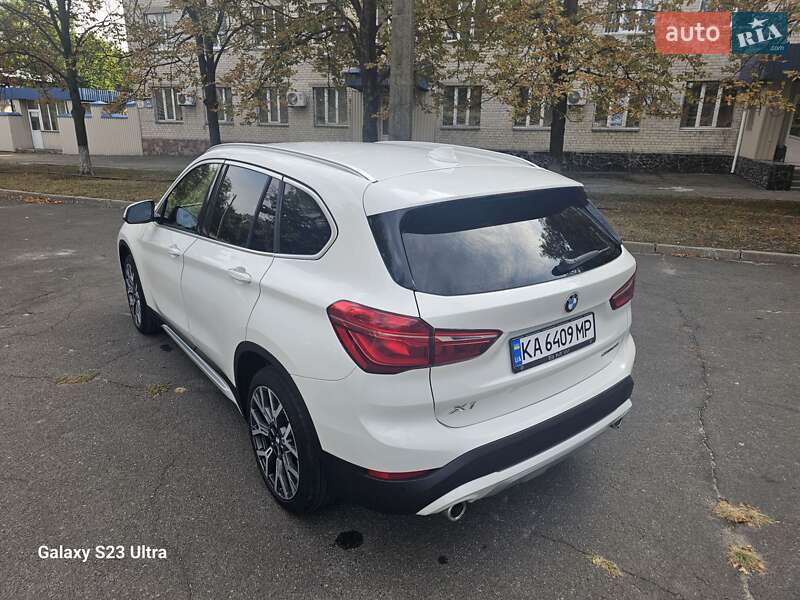 Внедорожник / Кроссовер BMW X1 2020 в Киеве